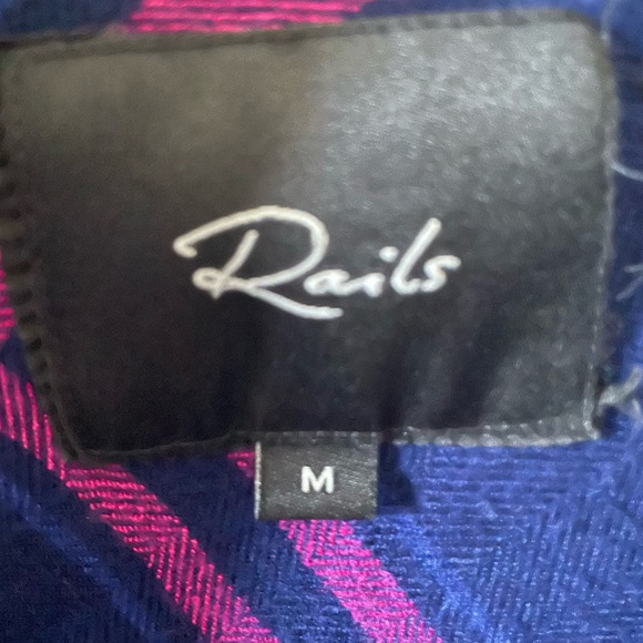 Rails Shirt Women’s Medium Blue Pink Plaid Flannel Long Sleeves Button Up - Picture 4 of 9